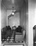 Visitor waiting room, Jefferson Medical College Hospital (Main Bldg.), [1910s or 20s]